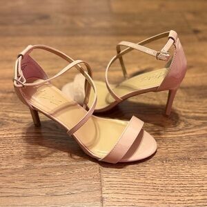 THALIA SODI Womens Beige Strappy size 8 high heel